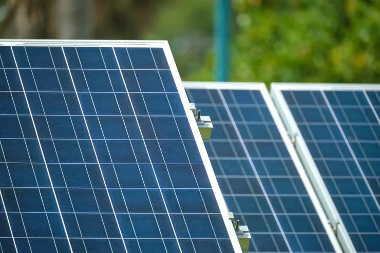 Installazione pannelli solari a Rometta — Solarclima Srls Climatizzazione - Energia Solare